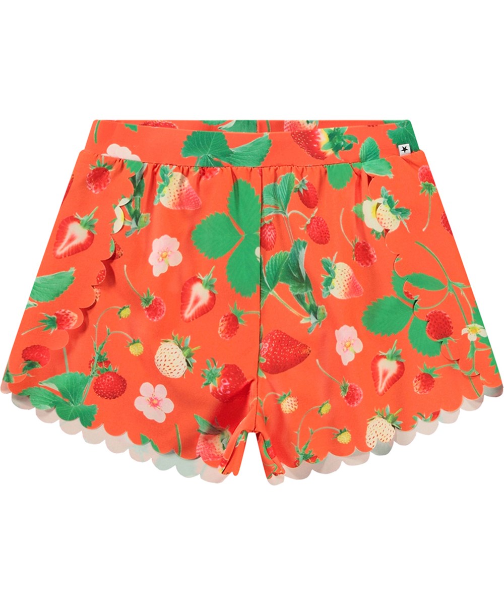 Neva - Strawberry Red - Rode sportieve zwemshort van gerecycled polyester met UV-bescherming 50+ gemaakt voor actieve kinderen.