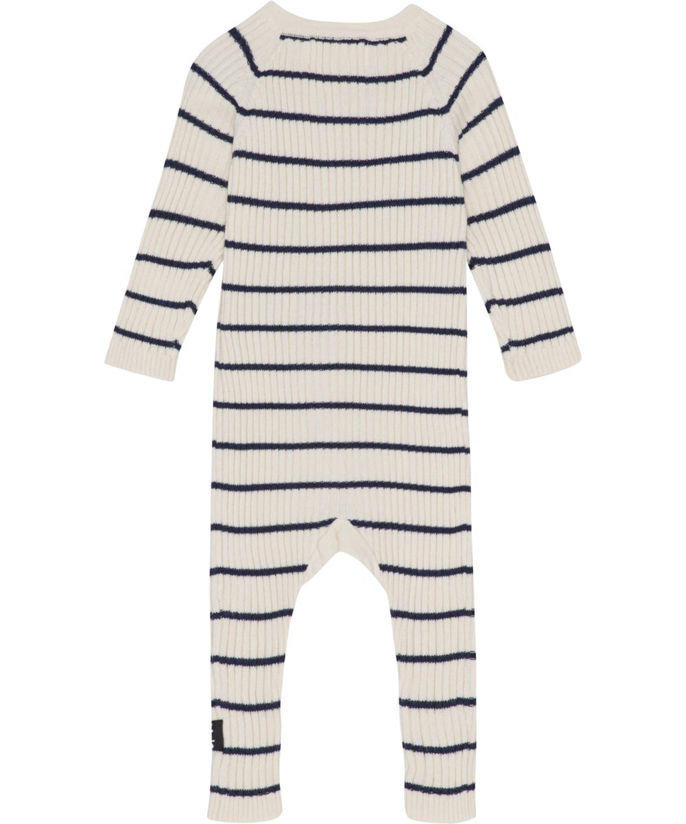 Farley - Cloud Stripe - Vit babydräkt med mörkblå ränder.