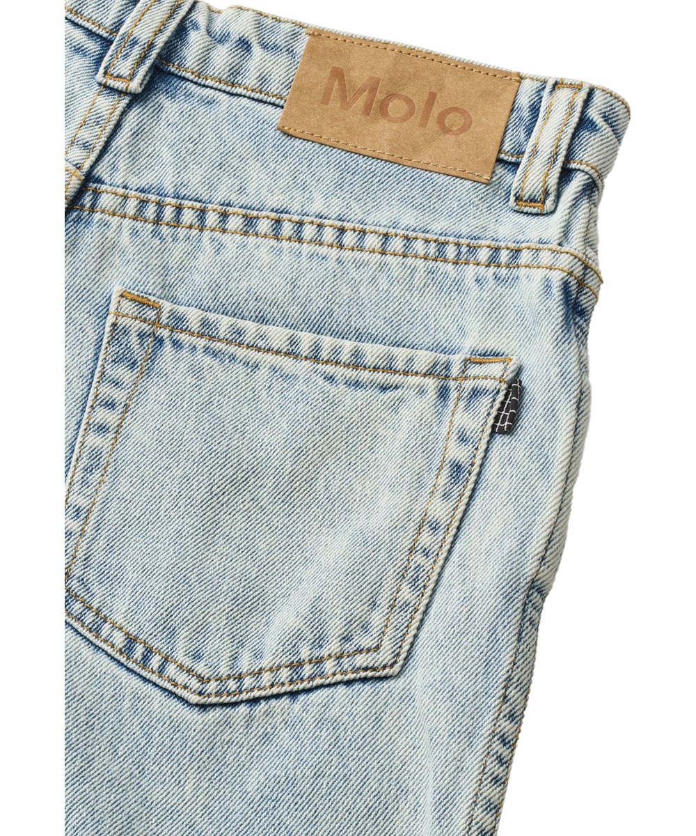 Aiden - Washed Down - Blå jeans för barn i ekologisk bomull 