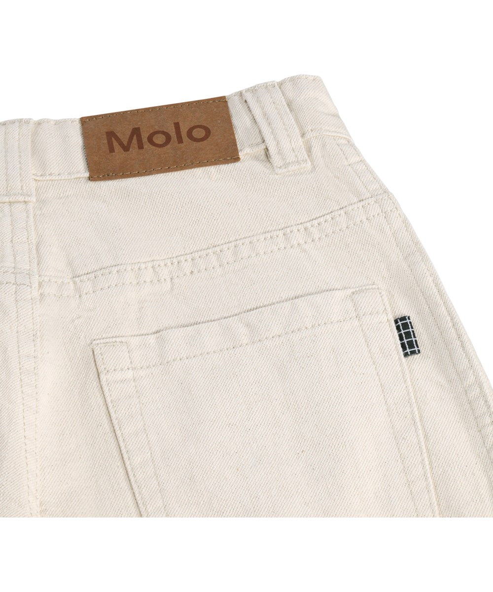 Alpha - Summer Sand - Off-white baggy denimshorts för barn i ekologisk bomull med justerbar midja