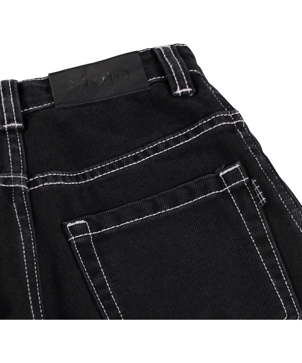 Alpha - Washed Black - Svarta baggy jeansshorts för barn i ekologisk bomull med justerbar midja