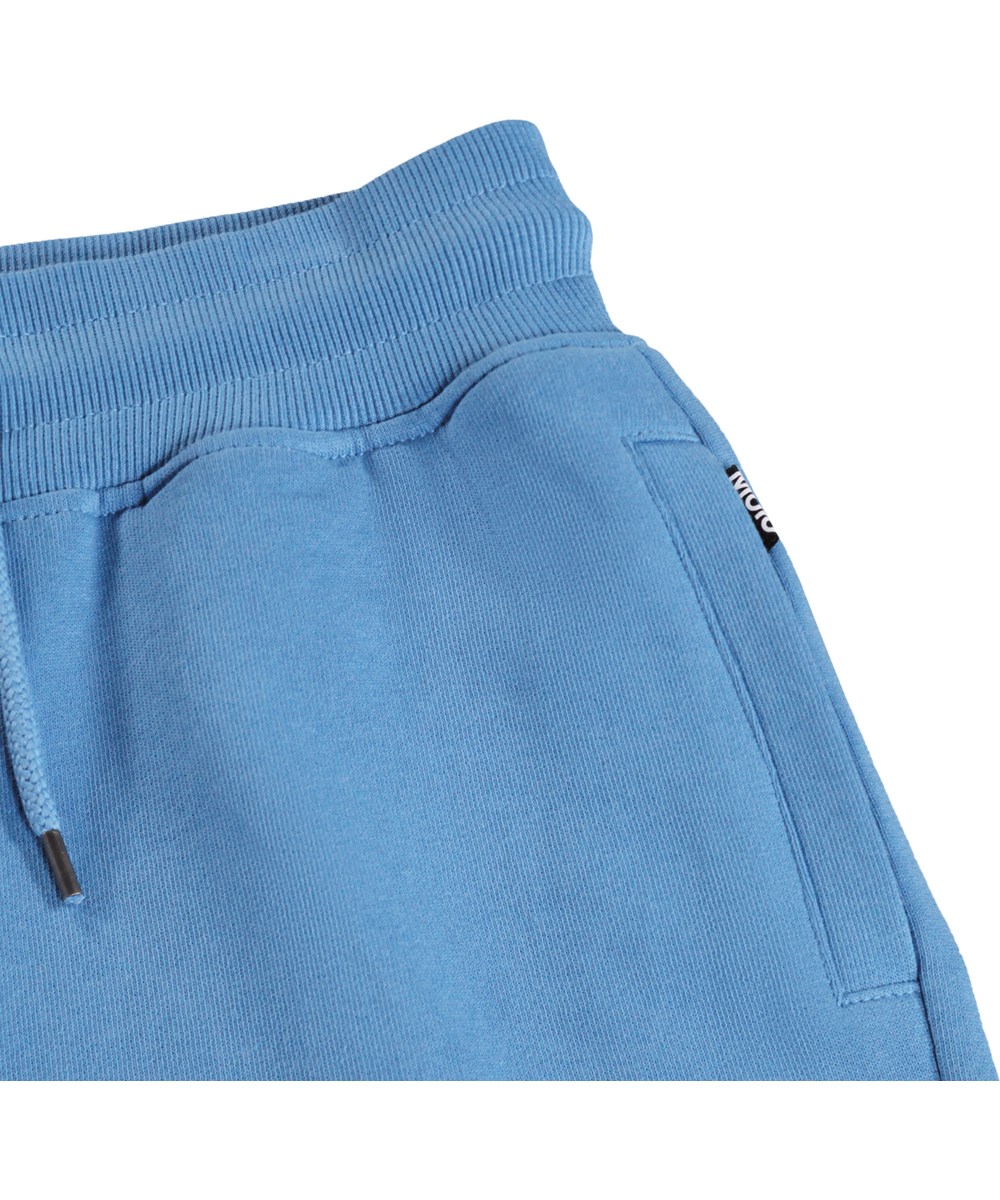 Alw - Blue Tide - Blå shorts för barn i mjuk ekologisk bomullsjersey