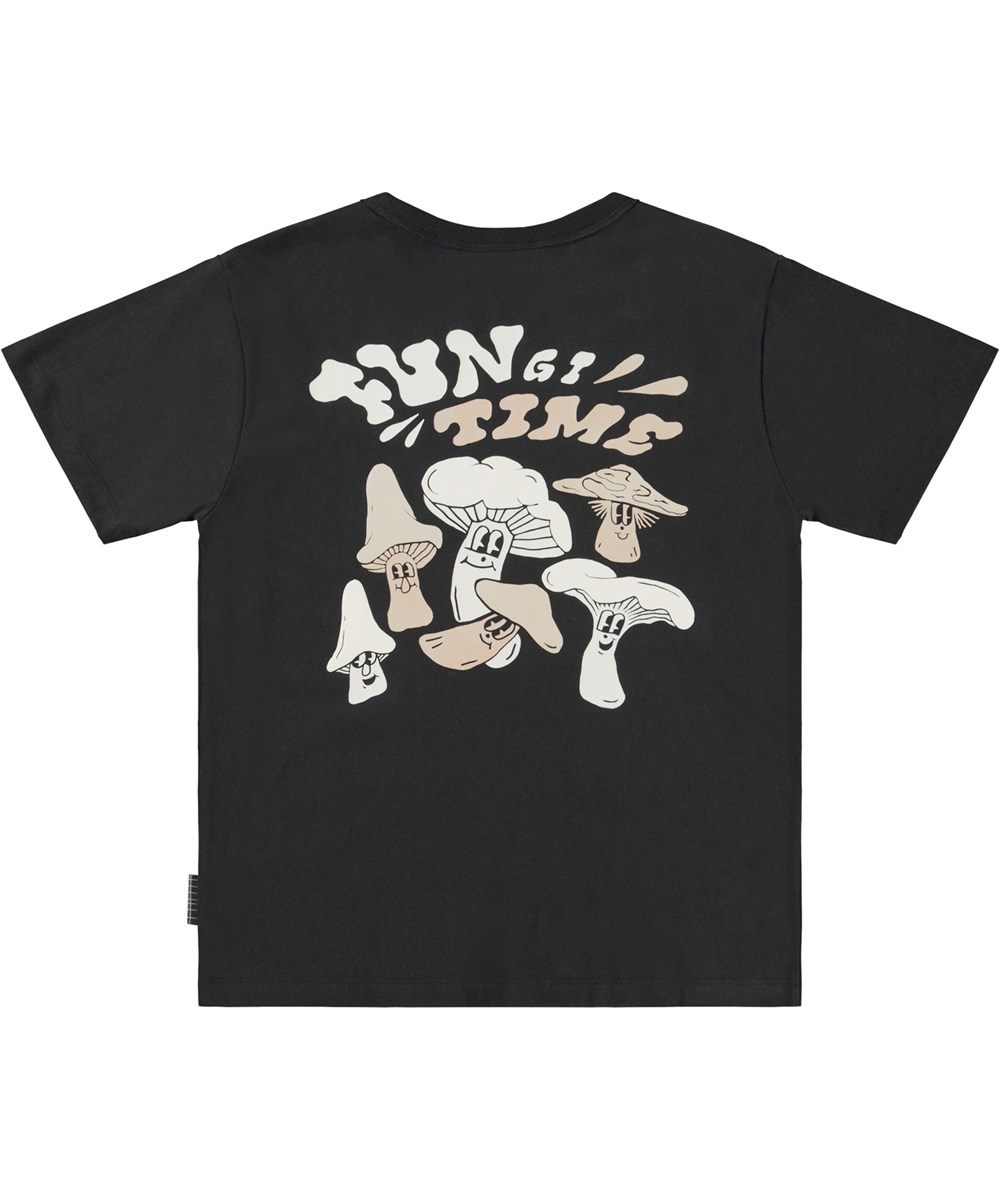 Riley - Fungi Time - Svart t-shirt med svampar.