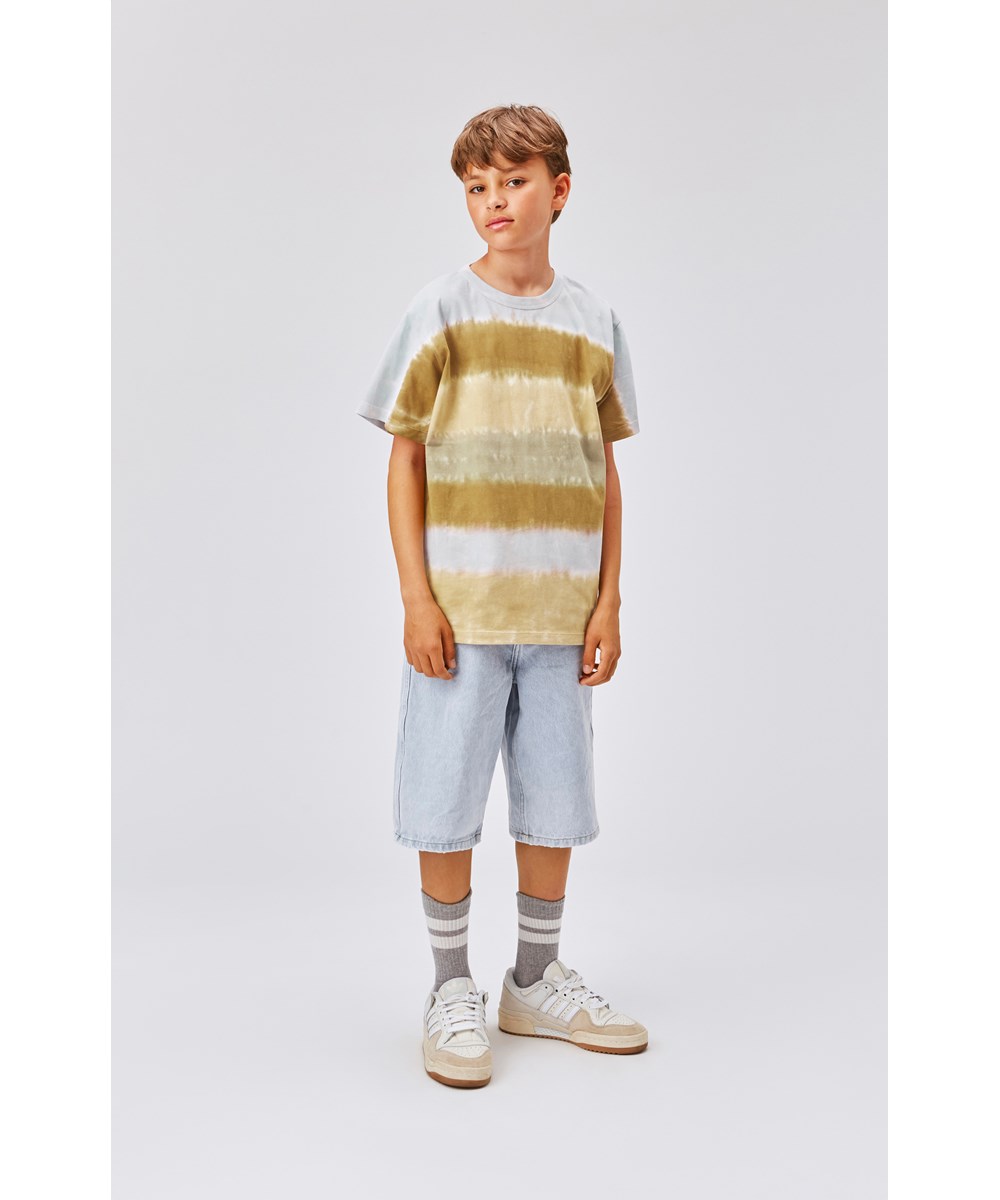 Riley - Stripy Dye - Ekologisk tie-dye t-shirt med randig tie-dye.