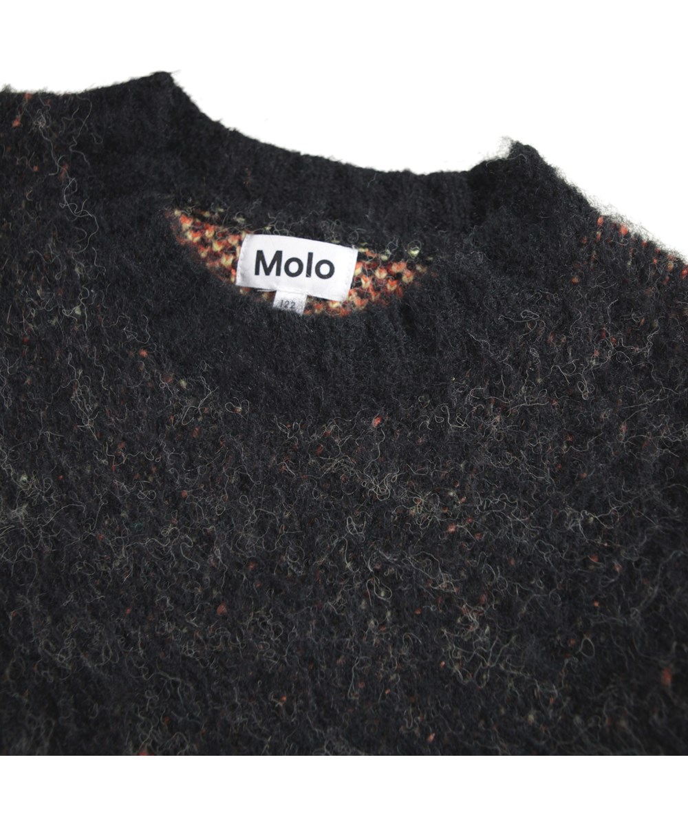 Bello - Flames - Stickad tröja för barn i röda och svarta toner gjord av en fluffig alpackaullsblandning.