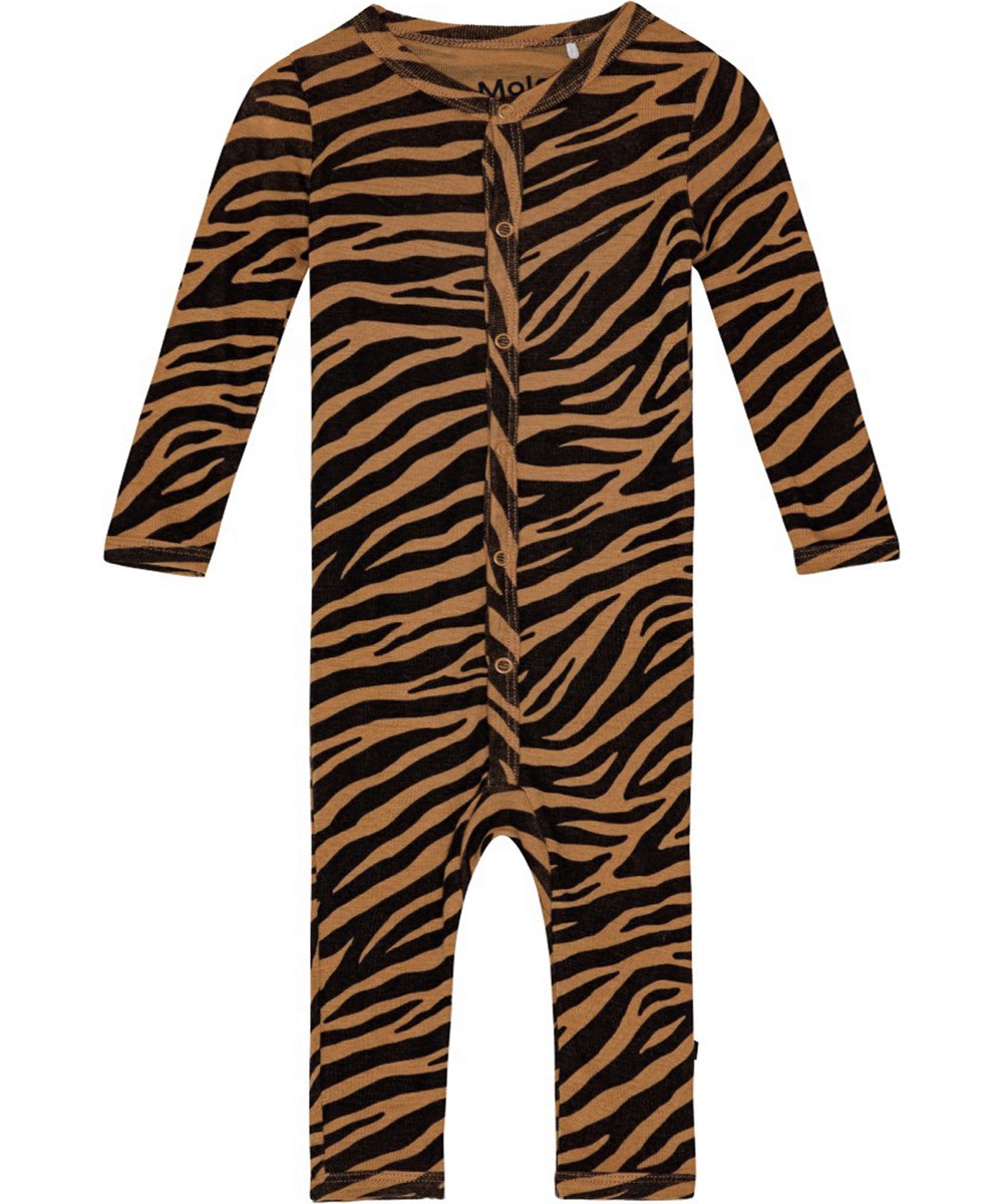 Fahari - Zebra Wool - Zwart en oranje gestreepte babypakje van biologische merinowol in een zebra patroon met lange mouwen en pijpen.