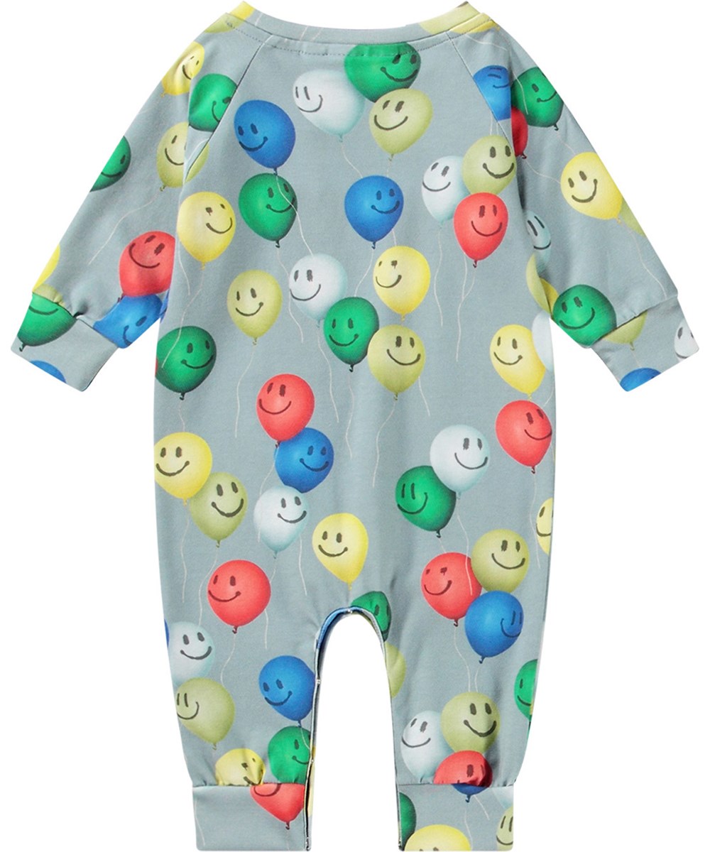 Fairfax - Happy Balloons - Kleurrijke jersey babypakje  van zacht biologisch katoen met ballonprint.