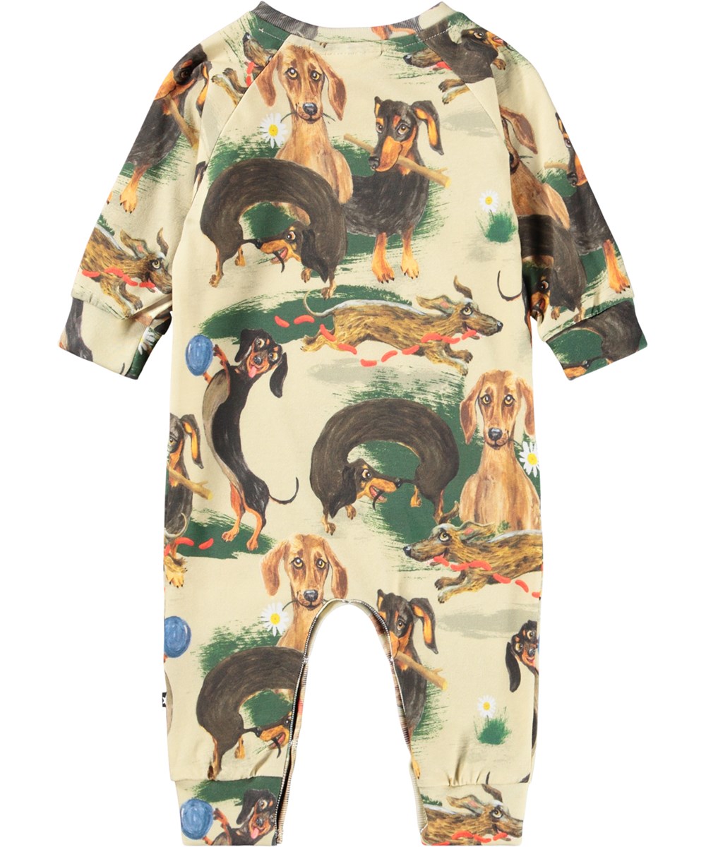 Fairfax - Painted Dogs - Bruine babypakje gemaakt van zacht biologisch katoen met een print van teckels.