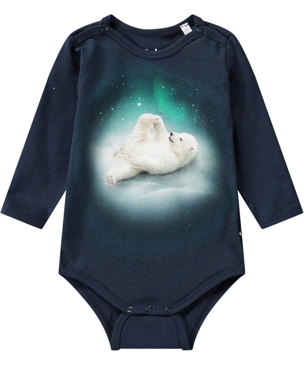 Foss - Polar Cub - Donkerblauwe rompertje van biologisch katoen met lange mouwen en een schattige print van een ijsbeertje.