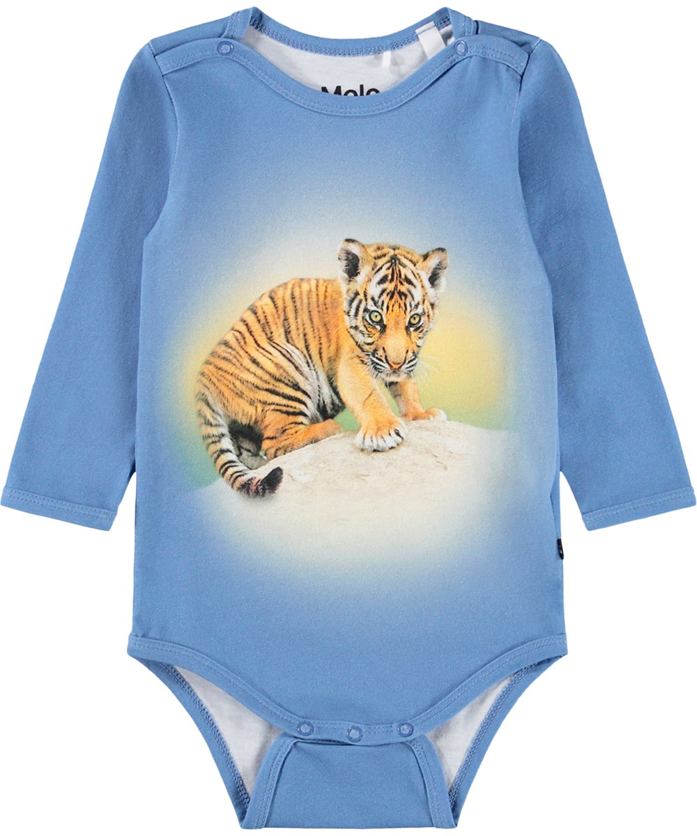 Foss - Tiger Cub - Blå, langærmet babybody med tigerprint i økologisk bomuld