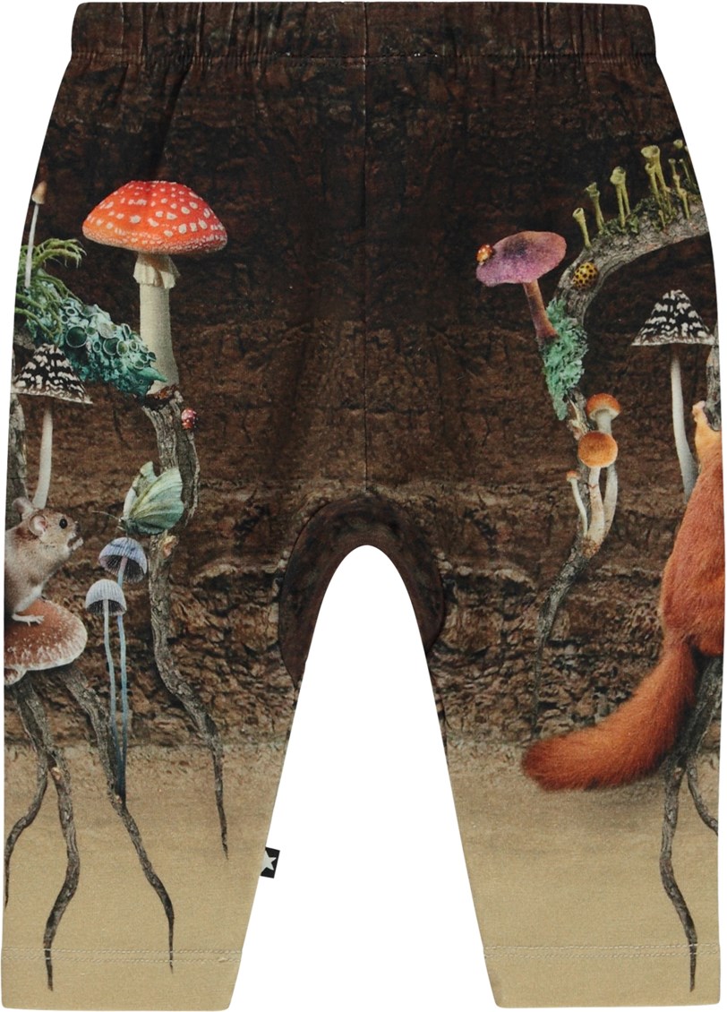 Sabb - Tree Root - Braune Öko-Babyhose mit Baumwurzel-Placement-Print