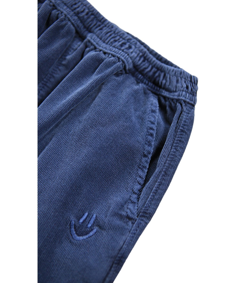 Sois - Evening Sky - Blaue Cordhose für die Kleinen aus Öko-Baumwolle.