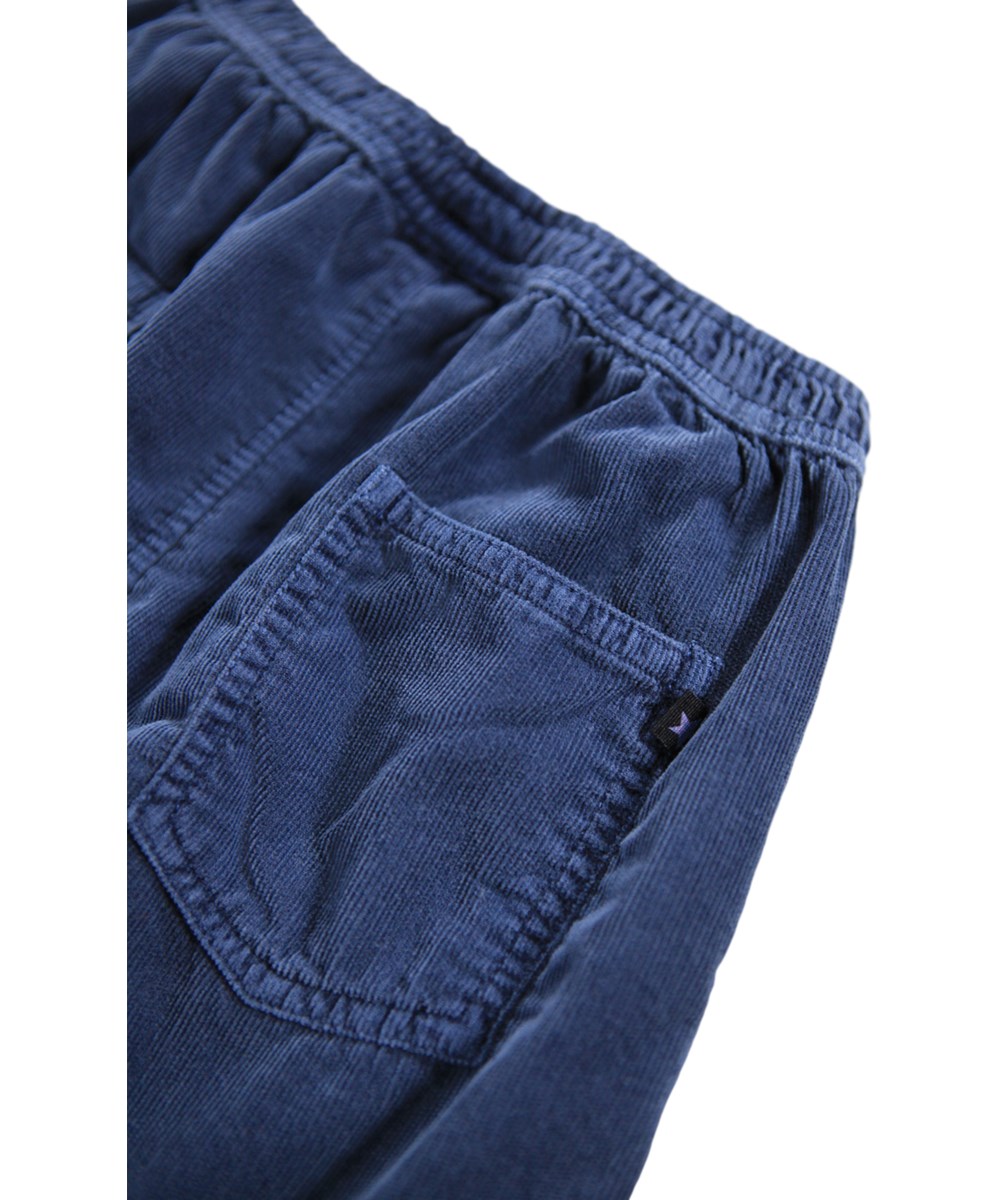 Sois - Evening Sky - Blaue Cordhose für die Kleinen aus Öko-Baumwolle.