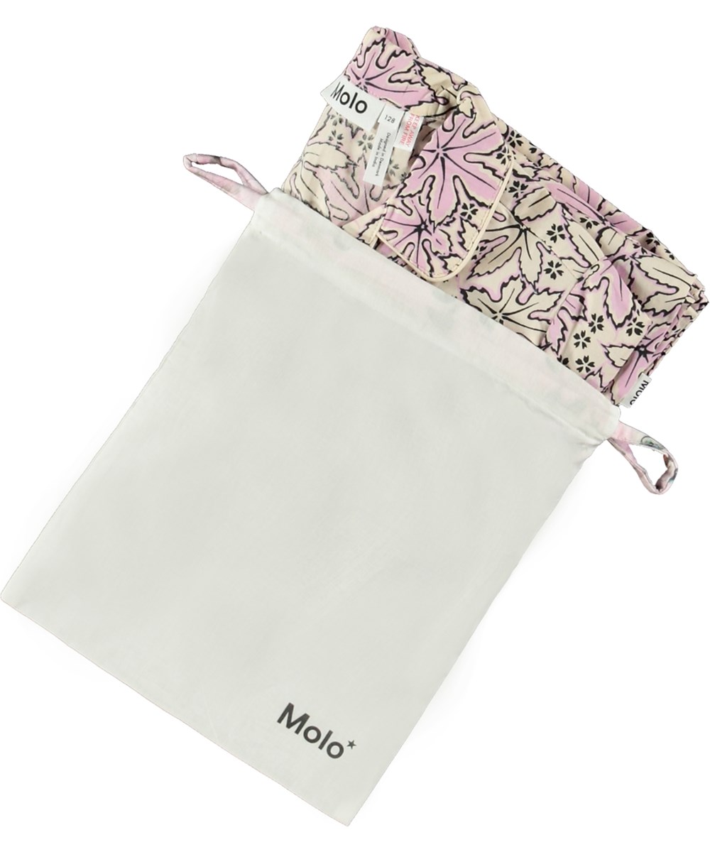 Lex US - Leafy Nightwear - Regular fit purple and pink pyjama set with all-over leaf and flower print.