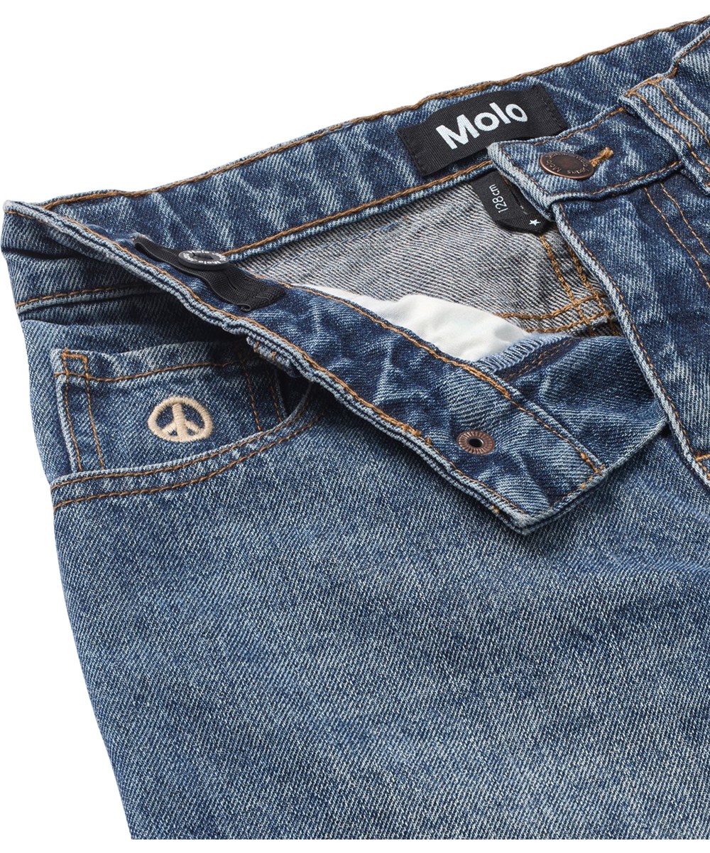 Askio - Creased Indigo - Blue denim jeans for children made of organic cotton with an adjustable waist 