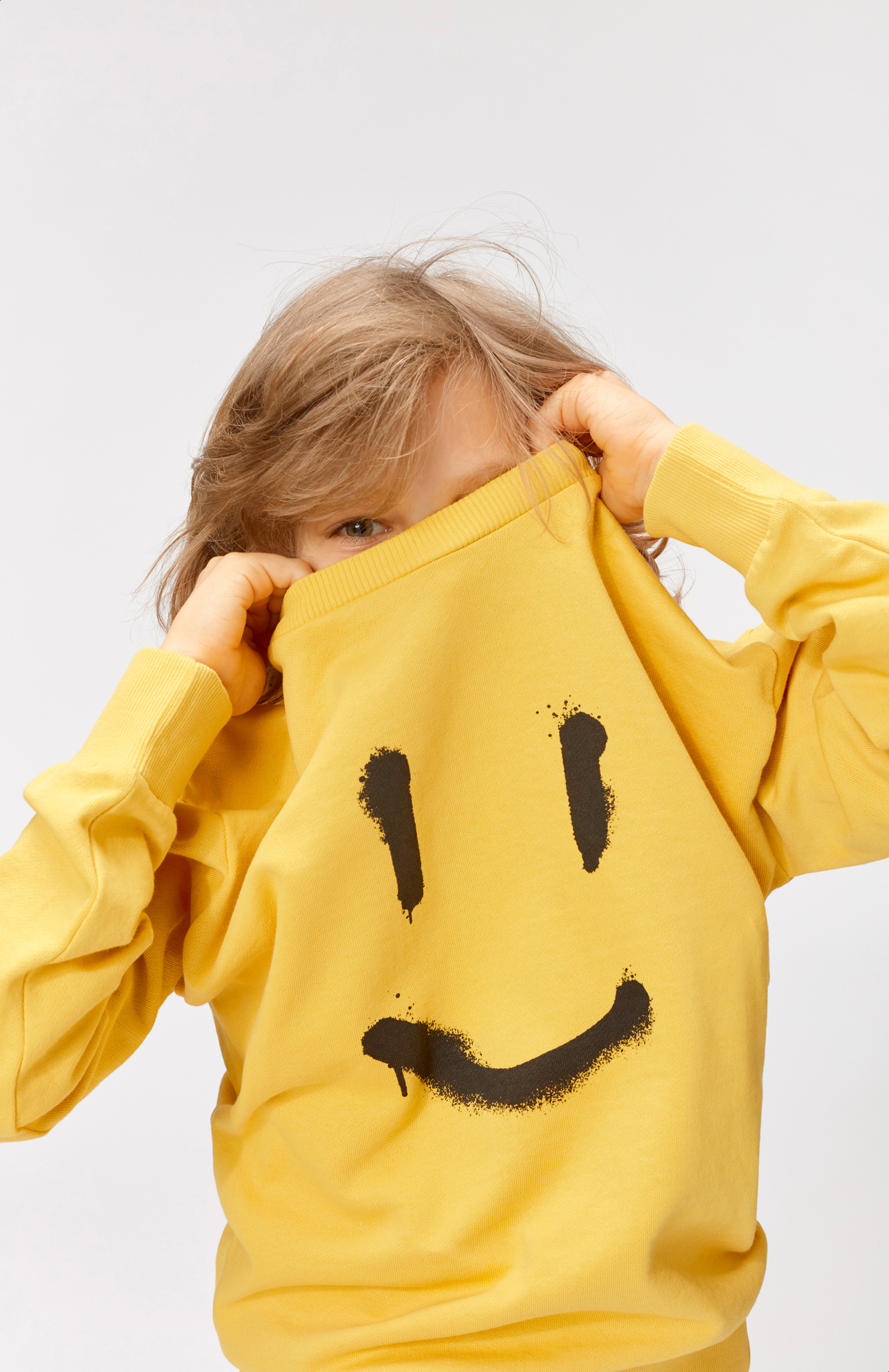 Mik - Hazy Sun - Sunny yellow sweatshirt with black smiley