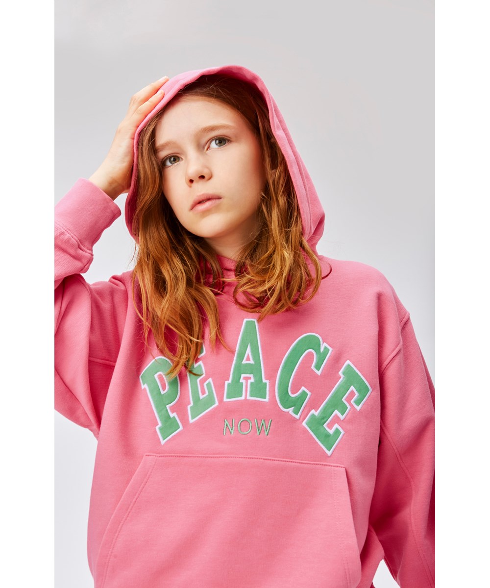Maxx - Bubblegum - Pinkfarbener Hoodie mit Peace-Now-Aufdruck