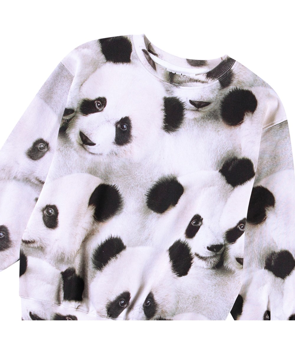 Monti - Giant Panda - Schwarz-weißer Pullover mit Druck für Kinder aus weicher Öko-Baumwolle mit gerippten Kanten am Hals, an den Ärmeln und am unteren Saum des Pullovers.