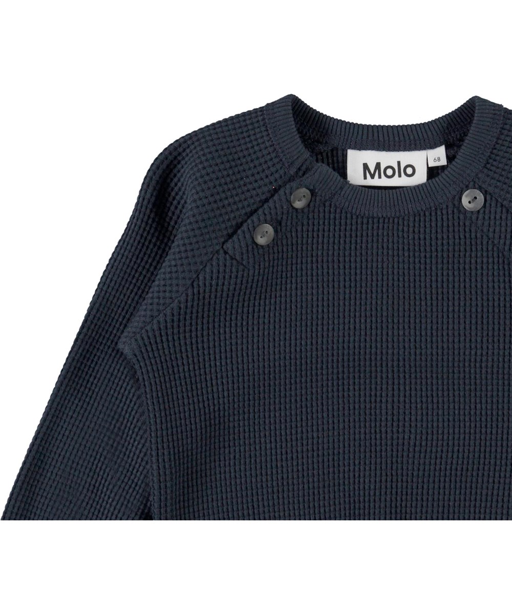Dolly - Dark Navy - Donkerblauwe wafel trui van biologisch katoen