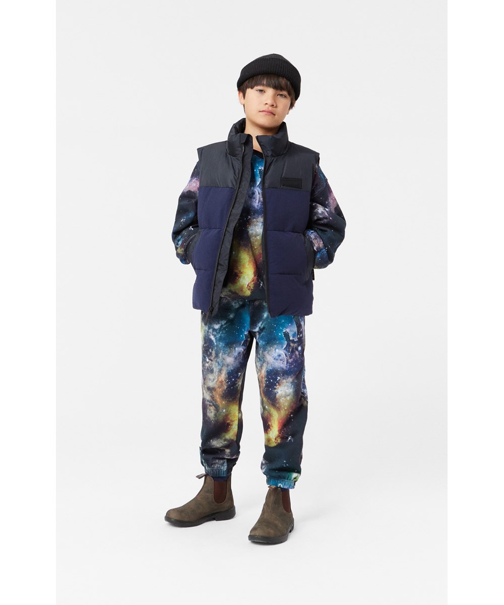 Monti - Out There - Zachte warme sweater met kleurrijk patroon in een ruimvallende pasvorm met een ronde hals.