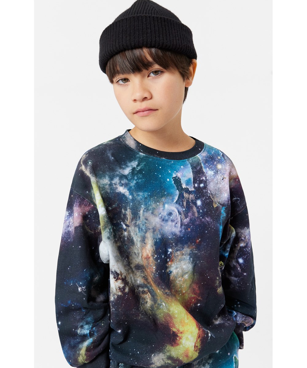 Monti - Out There - Zachte warme sweater met kleurrijk patroon in een ruimvallende pasvorm met een ronde hals.