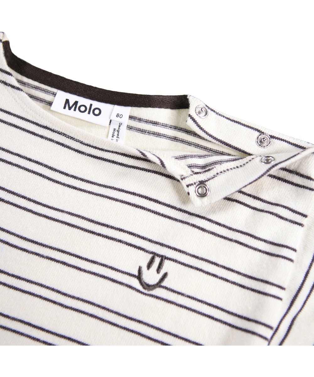 Edarko - Cocoa Stripe - Bruin gestreepte longsleeve voor de kleintjes gemaakt van biologisch katoen.