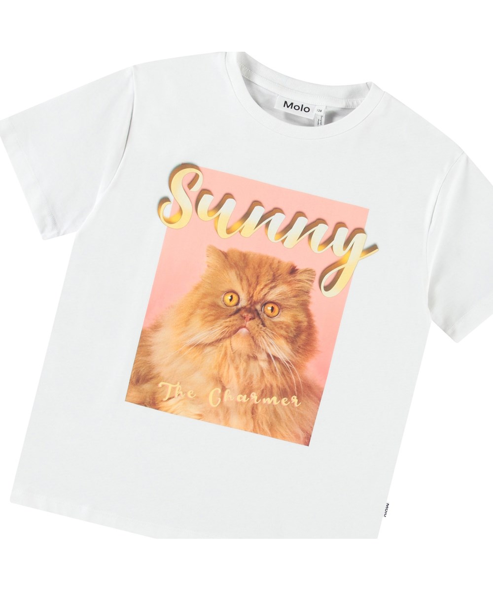 Riley - Sunny - Wit kinder t-shirt met print in zacht biologisch katoen met korte mouwen en ribboord rond de hals.