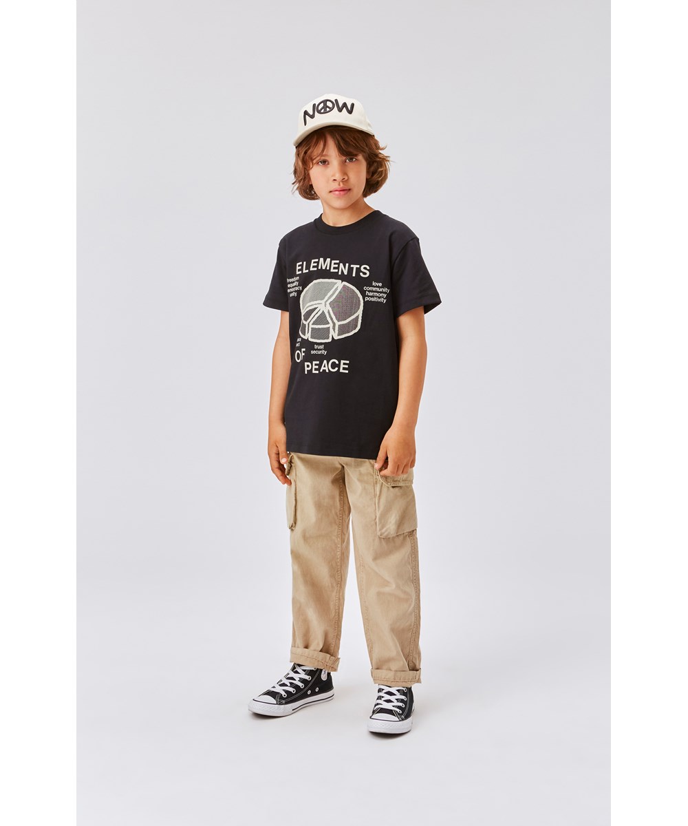 Roxo - Peace Elements - Zwarte unisex t-shirt met peace print