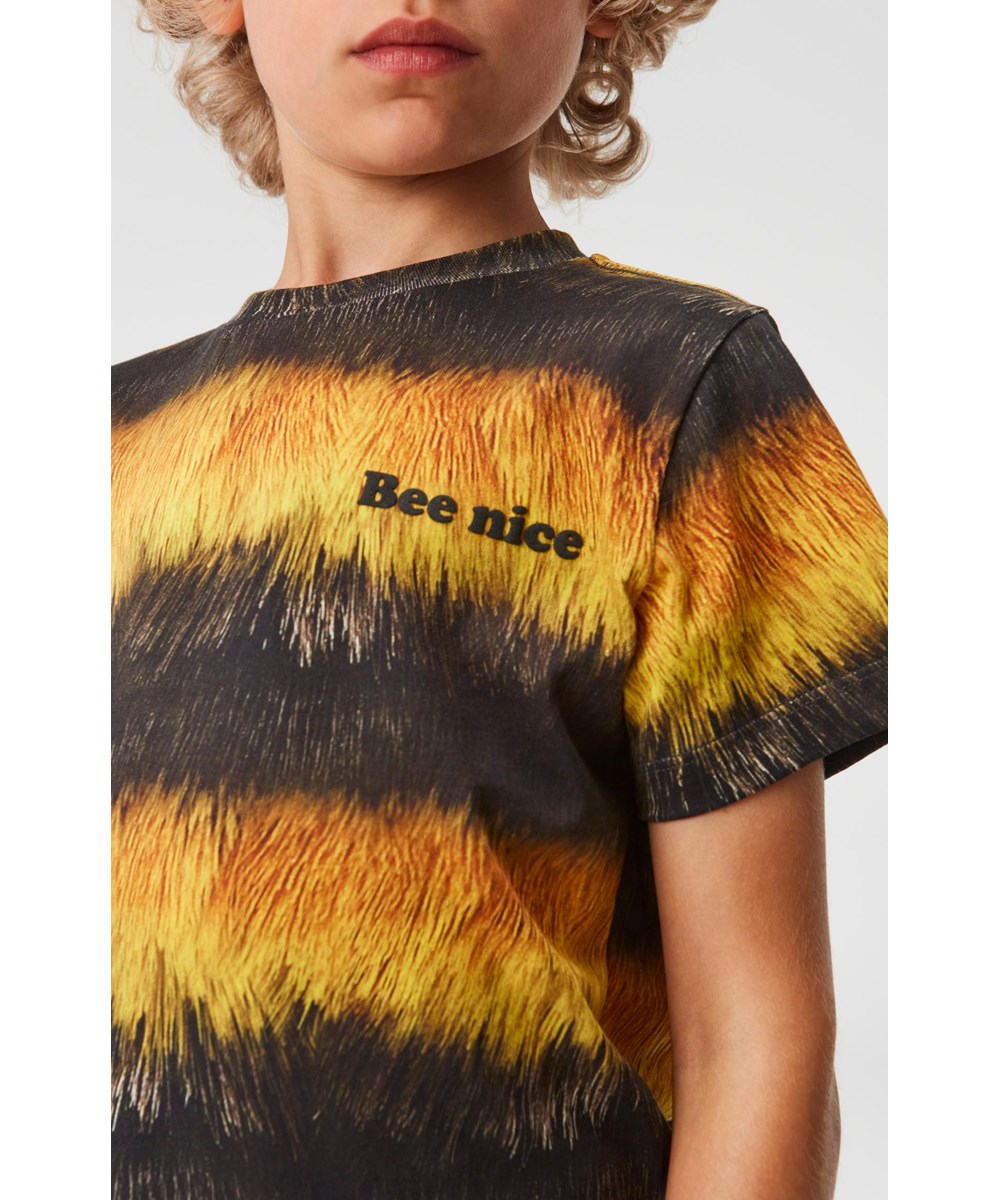 Road - Bee - Öko weißes T-Shirt mit Biene bee nice