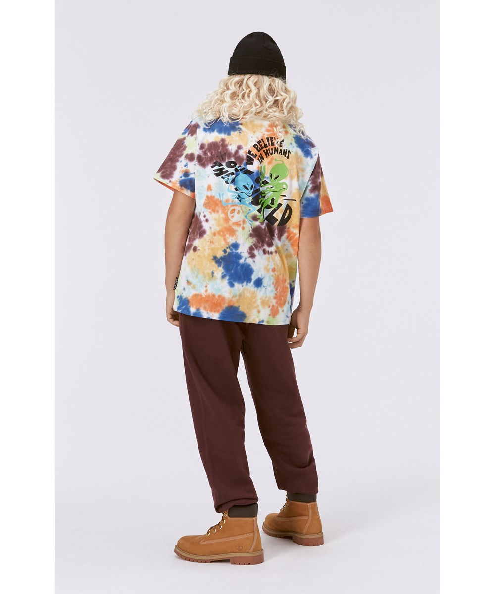 Rodney - Colour Mash - Multi-coloured organic t-shirt with tie-dye print and aliens