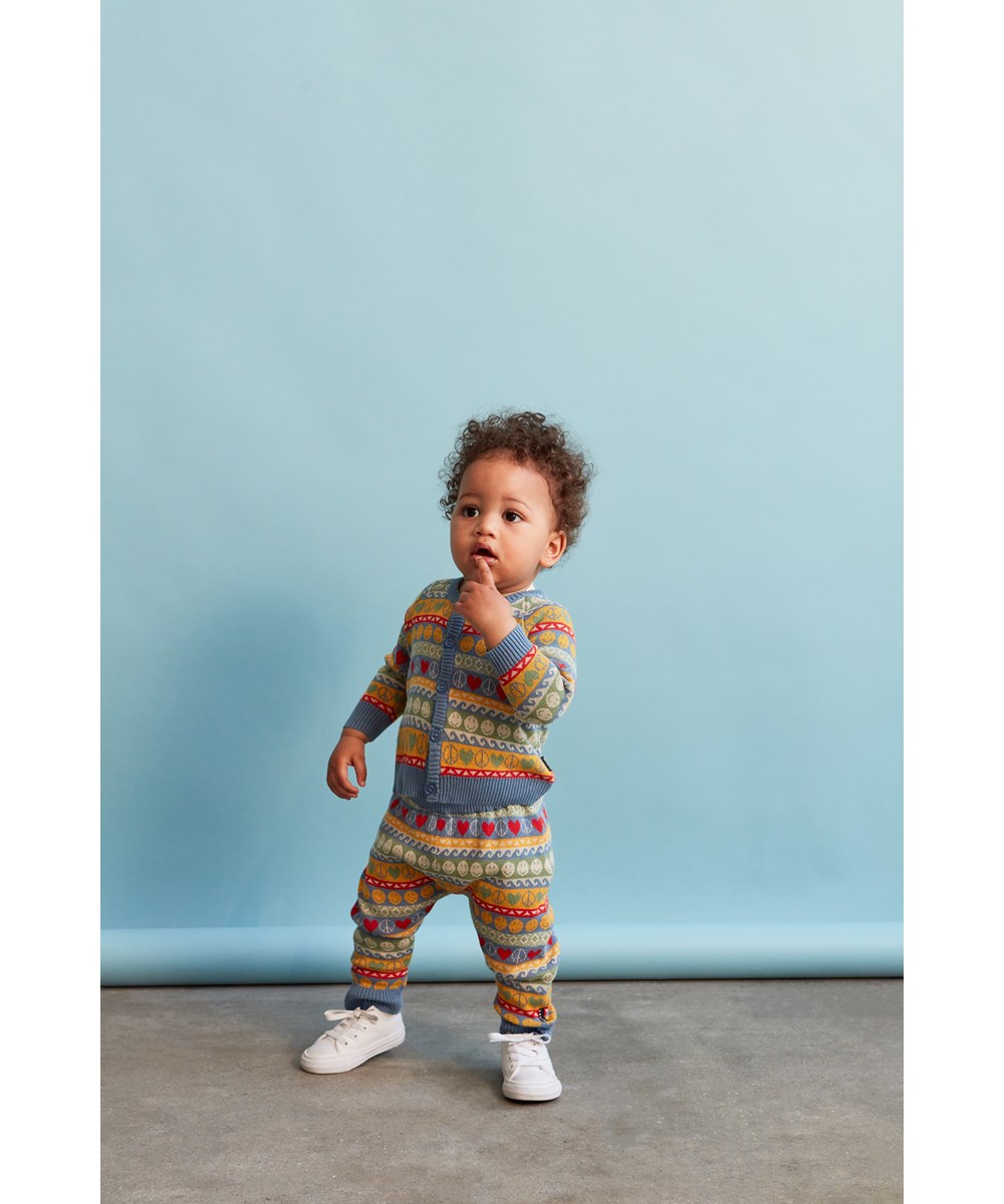 Brody - Happy Pattern - Baby strik cardigan med hjerter, peace og smiley