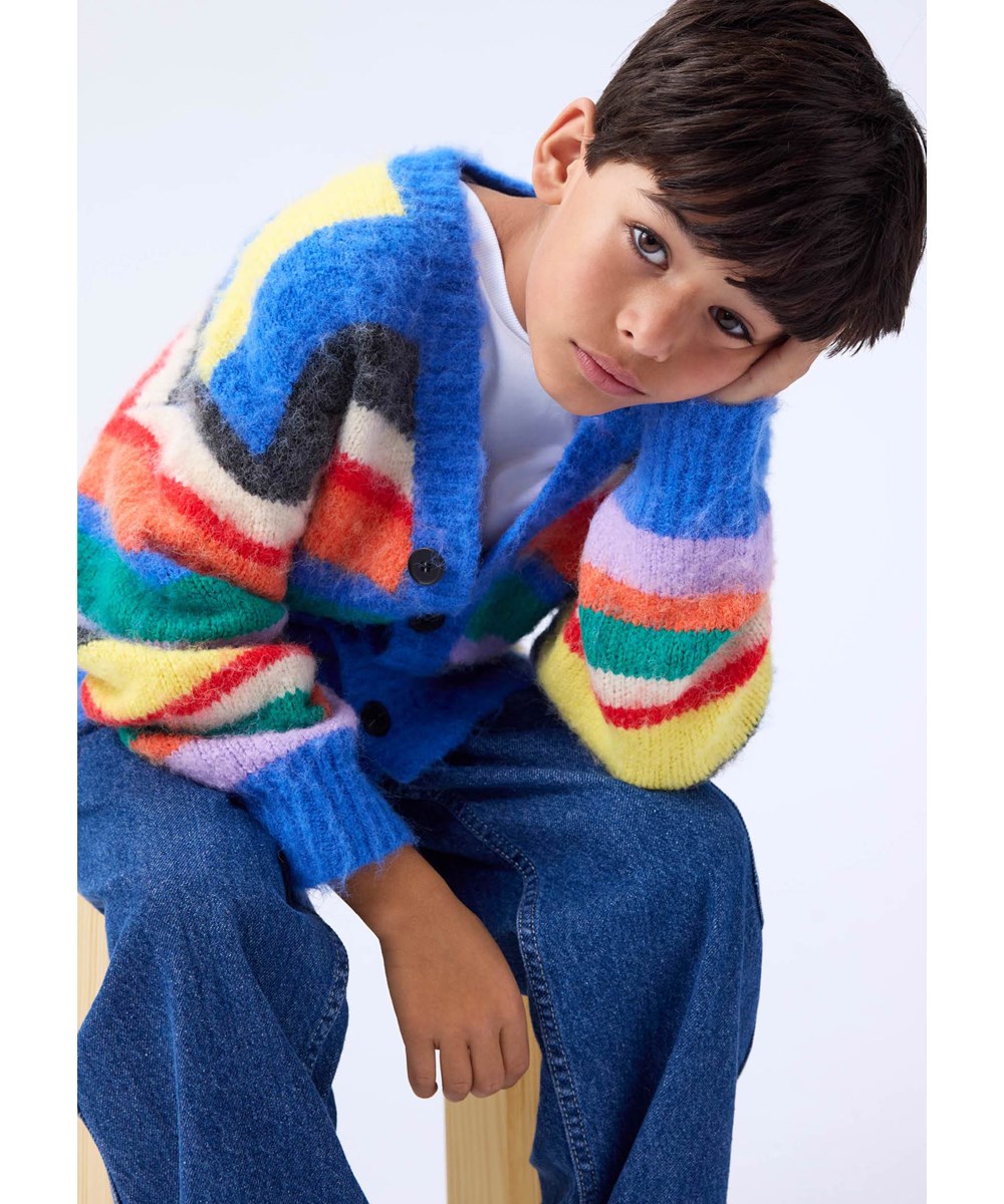 Brutus - Fuzzy Stripe - Fluffy multifarvet stribet cardigan til børn
