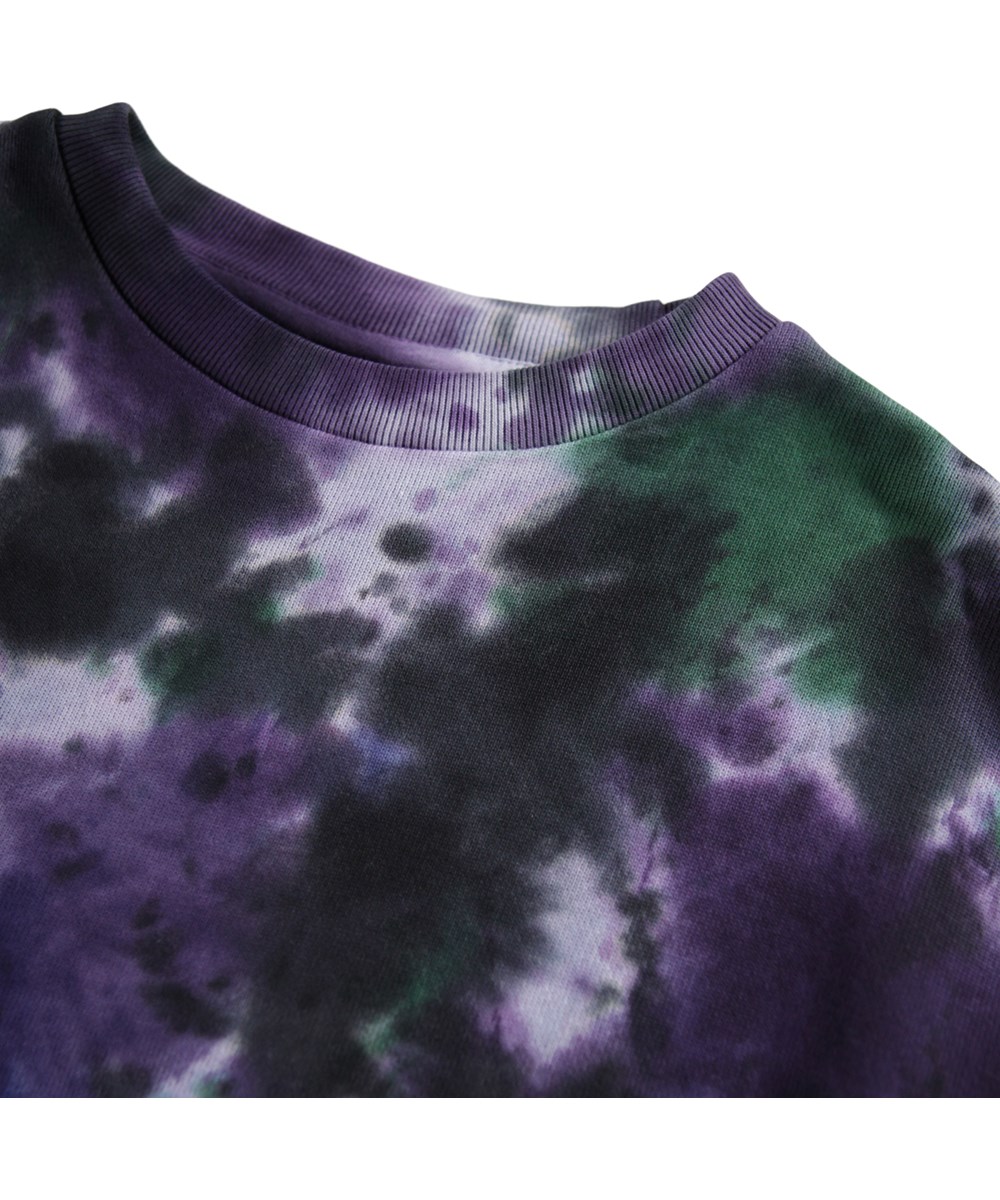 Monti - Dark Sky Dye - Flot sweatshirt til børn i blødt økologisk bomuld med tie-dye. 