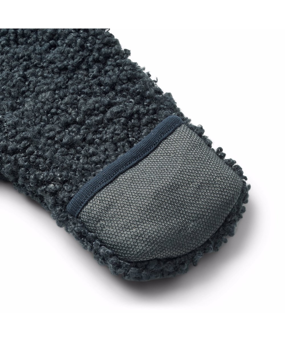 Umeko - Night Navy - Donkerblauw fleecepak voor de kleintjes gemaakt van gerecycled polyester en gevoerd met zacht katoen.