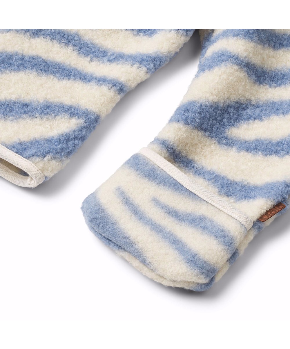 Umeko - Zebra Blue - Zebra gestreept fleecepak in lavendelblauw voor baby's en peuters