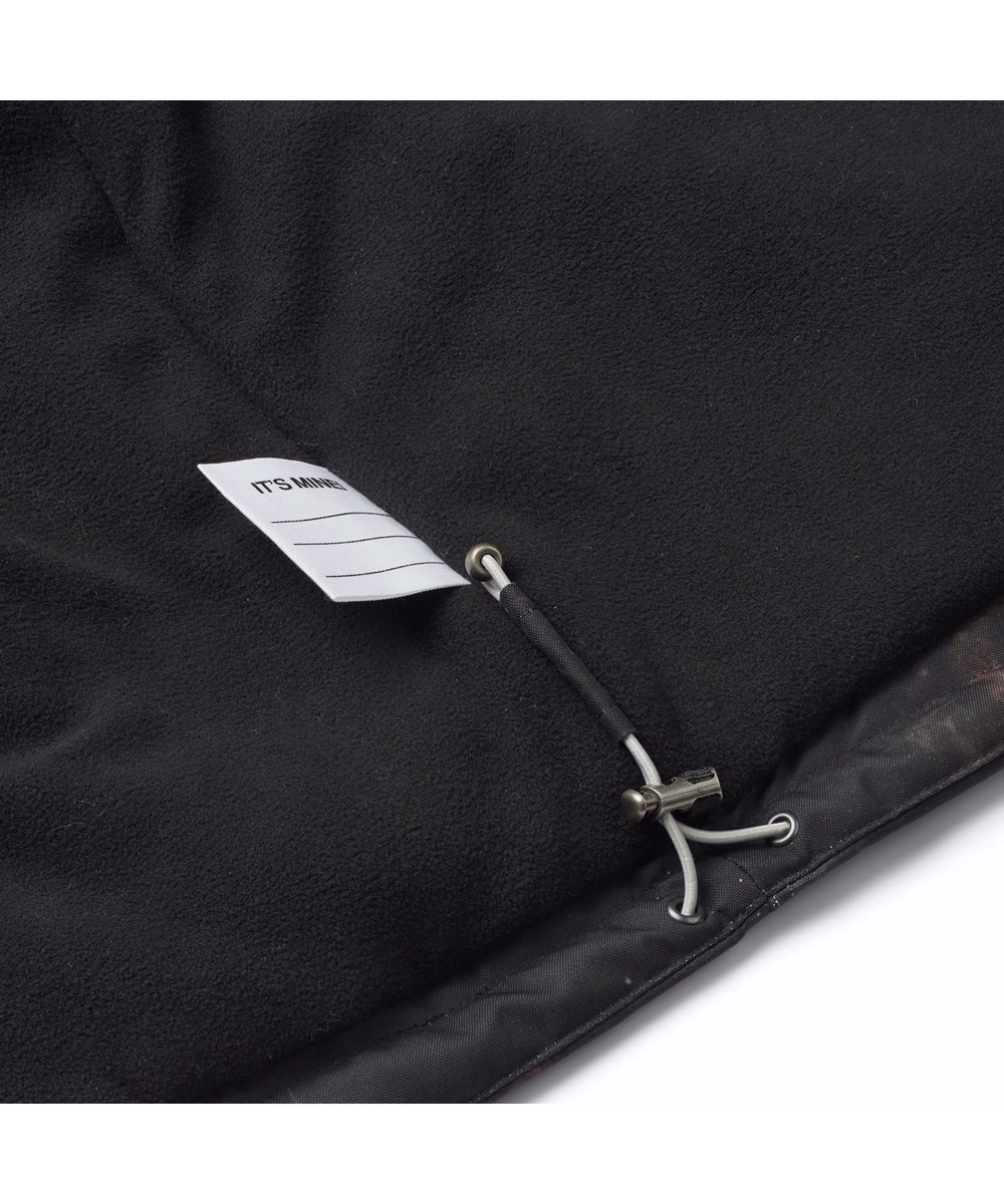 Castor - Infinity - Wind- en waterdichte winterjas voor kinderen van gerecycled polyester met een print van planeten en de prachtige lichten in het heelal.