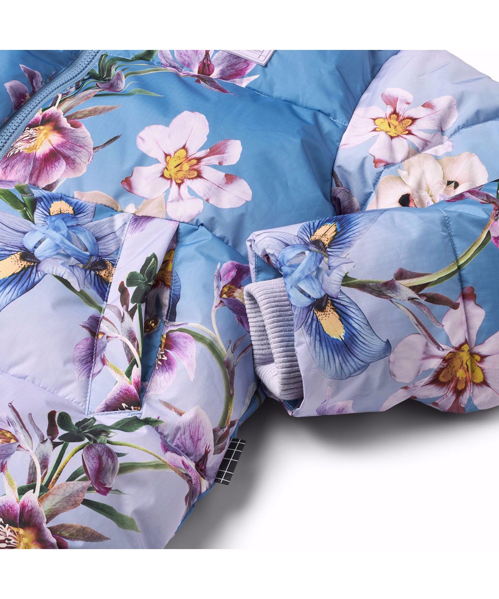 Harper - Gradient Flower - Warme gewatteerde jas voor kinderen van gerecycled polyester met bloemenprint.
