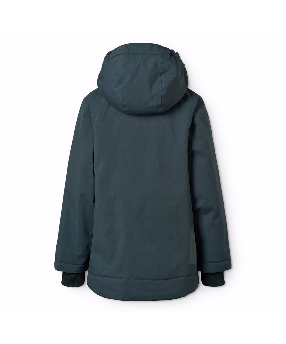 Heiko - Night Navy - Wind- en waterafstotende donkerblauwe kinderjas gemaakt van gerecycled nylon met ritssluiting, hoge kraag en afneembare gevoerde capuchon.