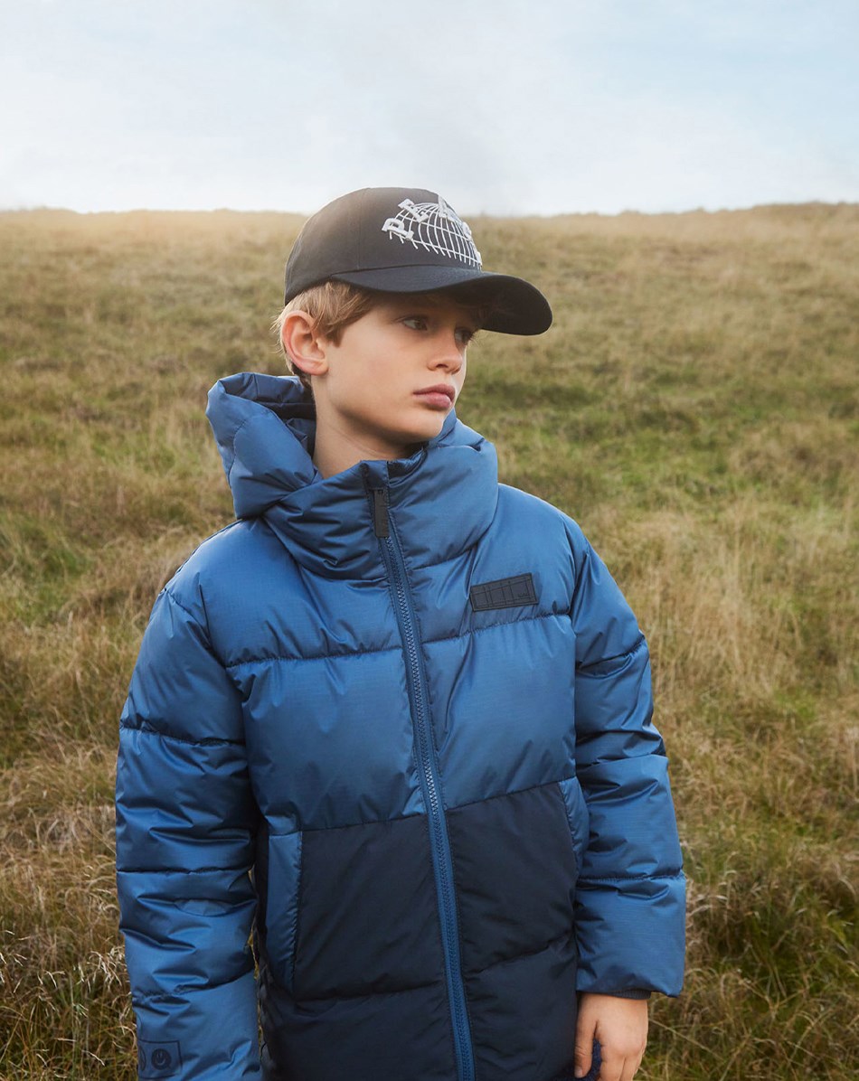 Hilo - Dark Denim - Gerecyclede zachte en warme donsjas in het blauw