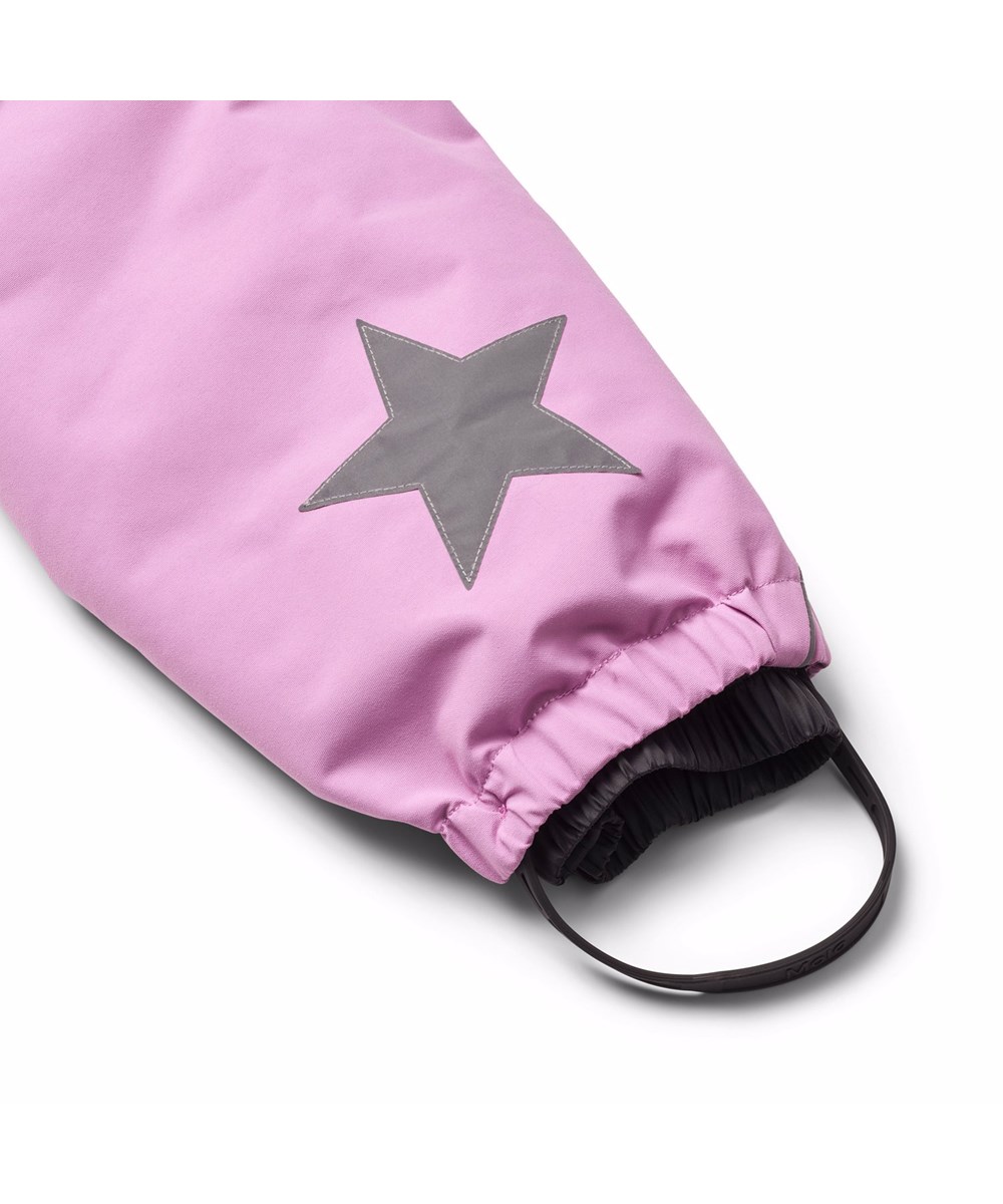 Polaris Fur - Purple Ray - Wind- en waterdichte paarse skipak voor een koude winter of skivakantie gemaakt van gerecycled nylon en gevoerd met 3M™ Thinsulate™.