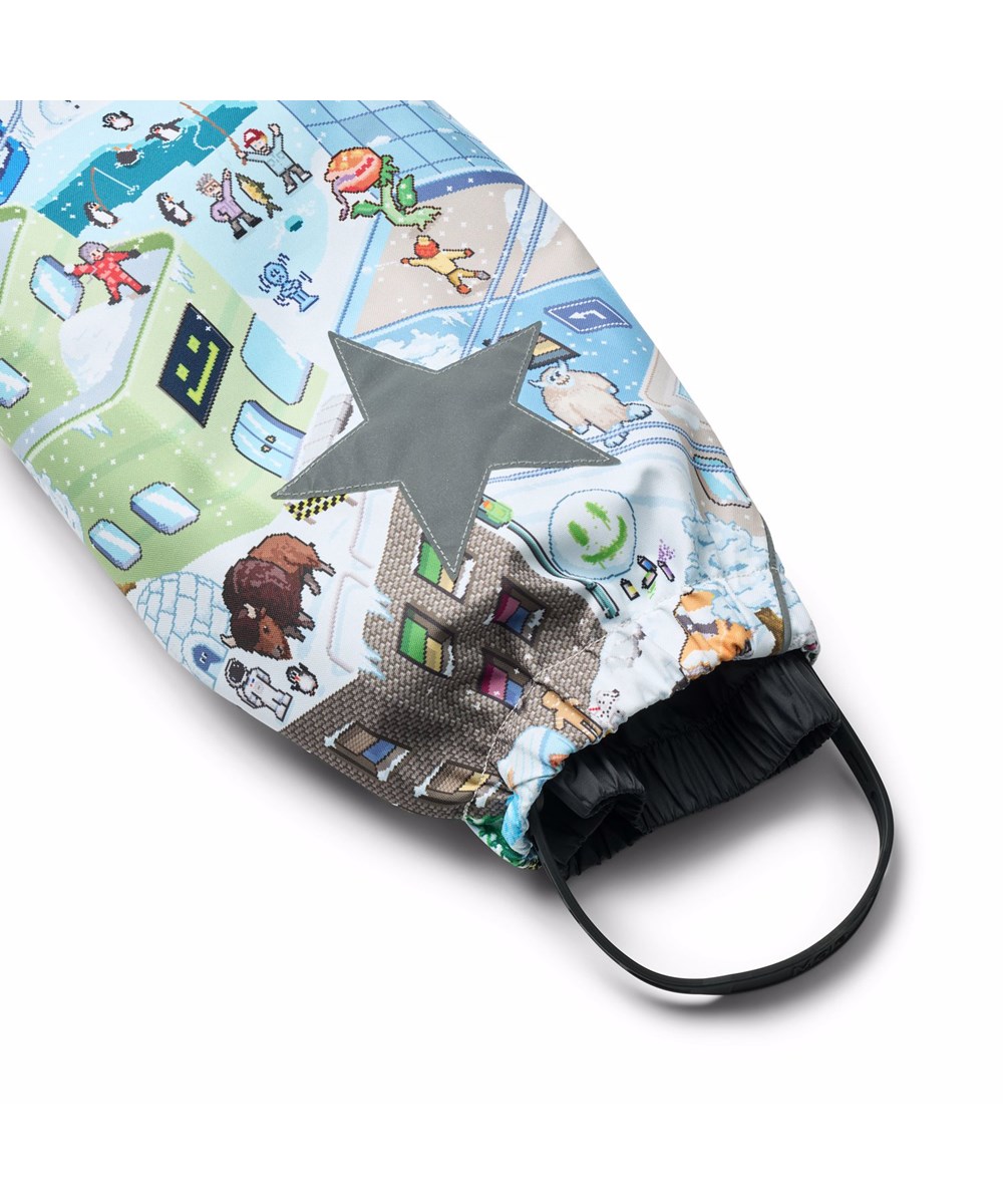 Polaris - Pixel Winter - Wind- en waterdichte skipak voor een koude winter met een pixelprint van de echte wereld en leuke personages uit de collecties van Molo gemaakt van gerecycled polyester en gevoerd met 3M™ Thinsulate™.