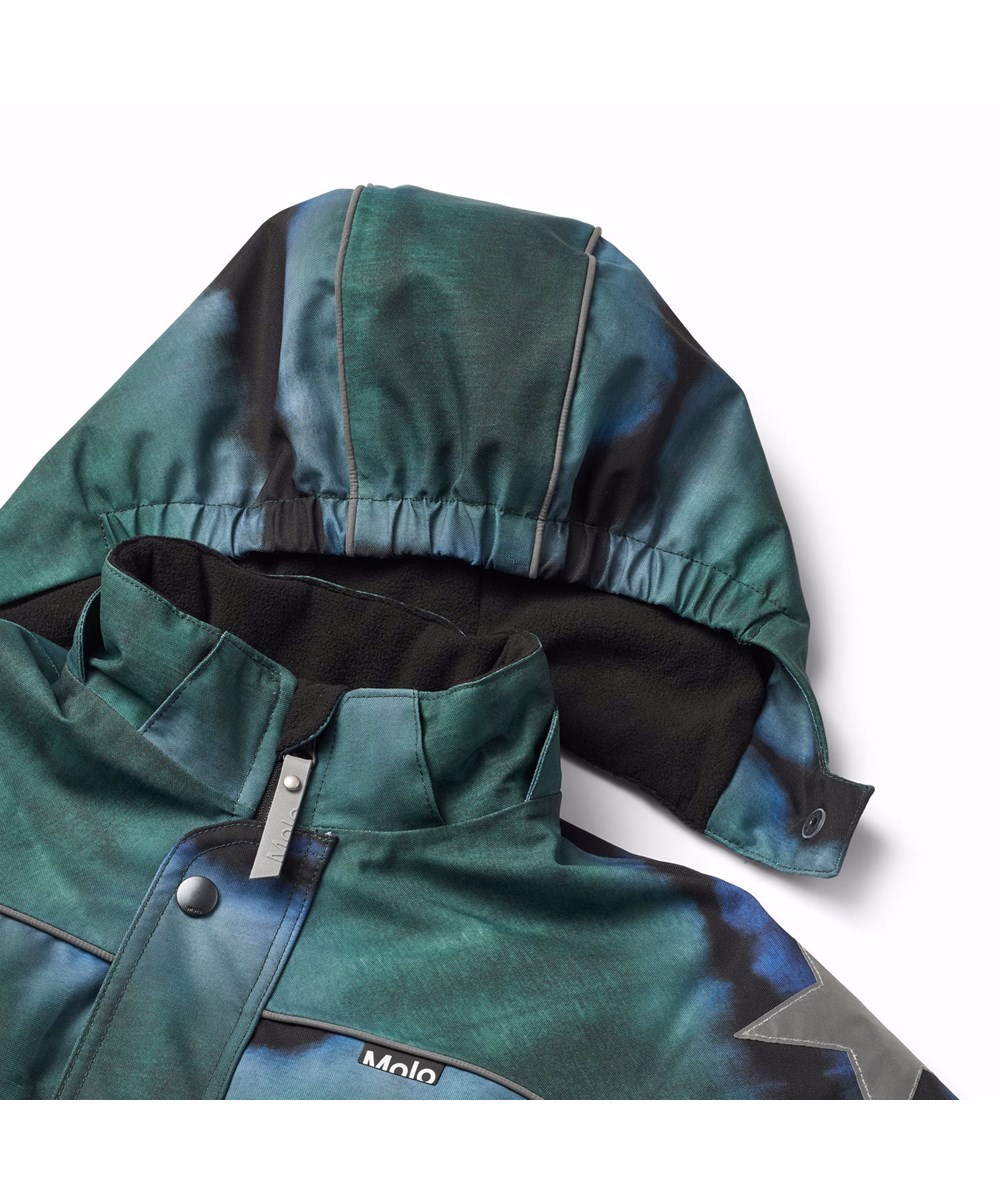 Polaris - Tie Dye Magic - Skipak voor kinderen van gerecycled polyester in een groene en bauwe tie-dye kleur.