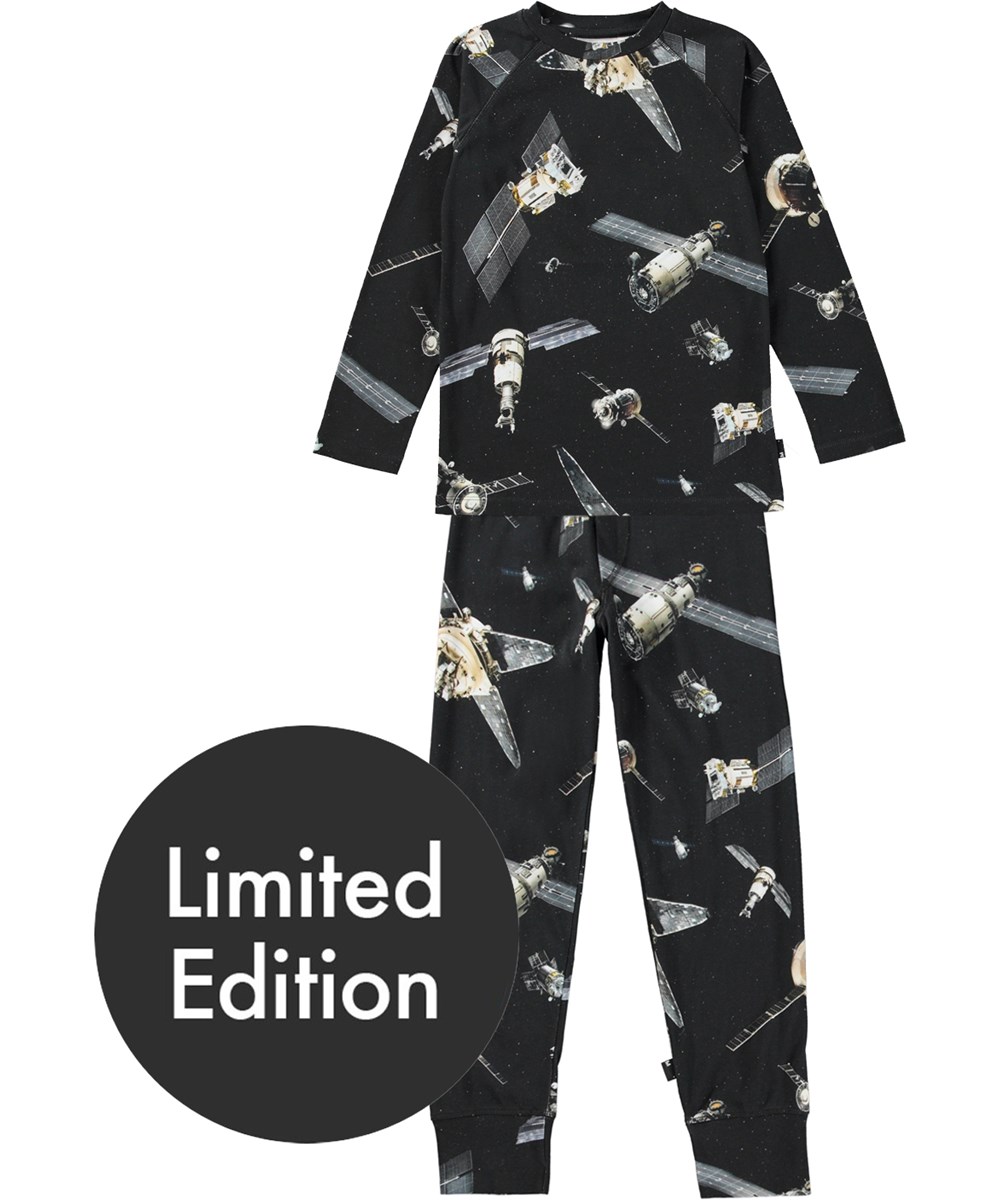 Tedros - Space Satellite -