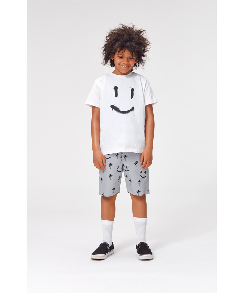 Ajvin - Happy Palmtrees - Grey shorts with black palm trees