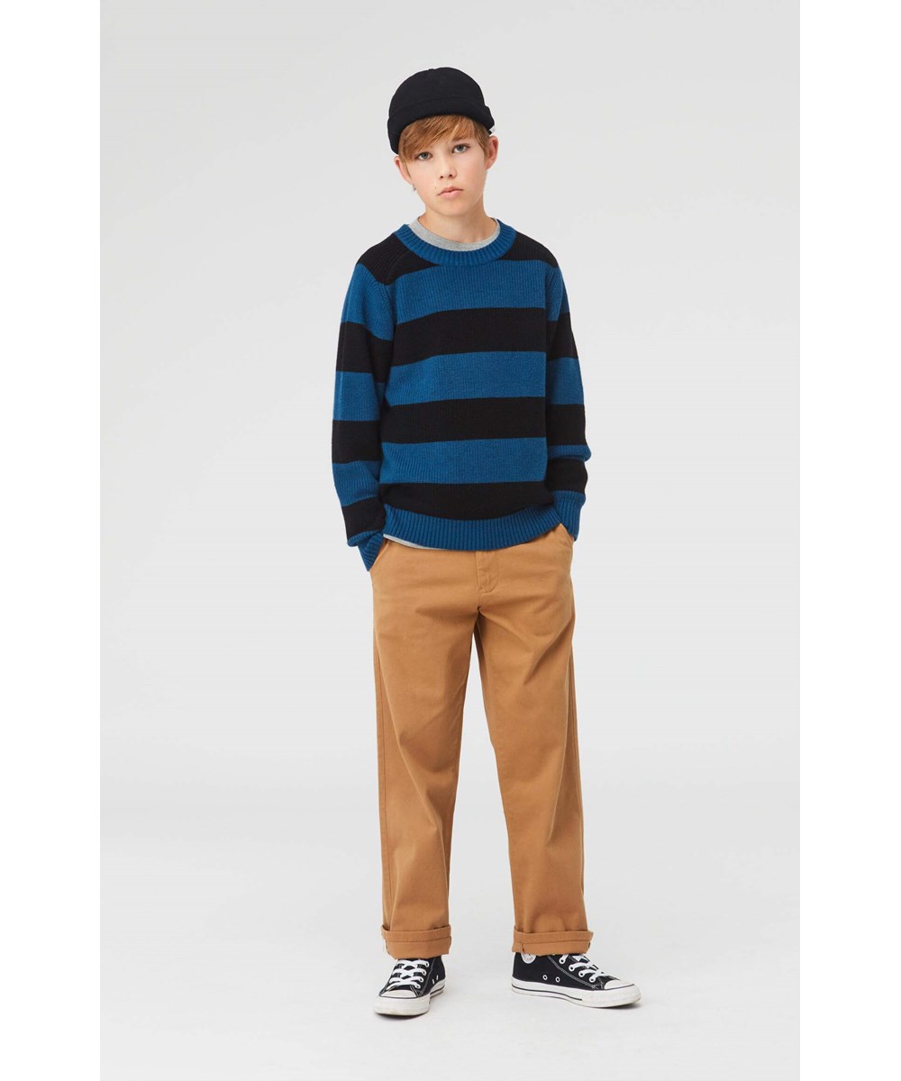 Bosse - Sea Stripe - Blue and black striped organic knit 