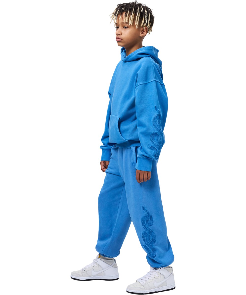 Marlo - Swell Blue - Blue hoodie for children made of organic cotton with an embroidery