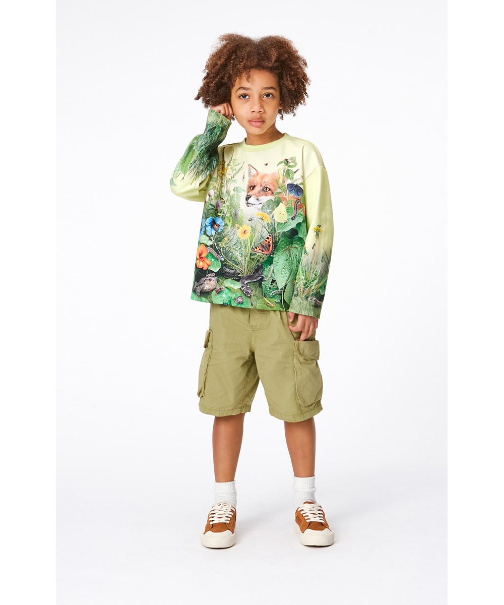 Mountoo - Wild Garden - Green organic sweatshirt with nature print
