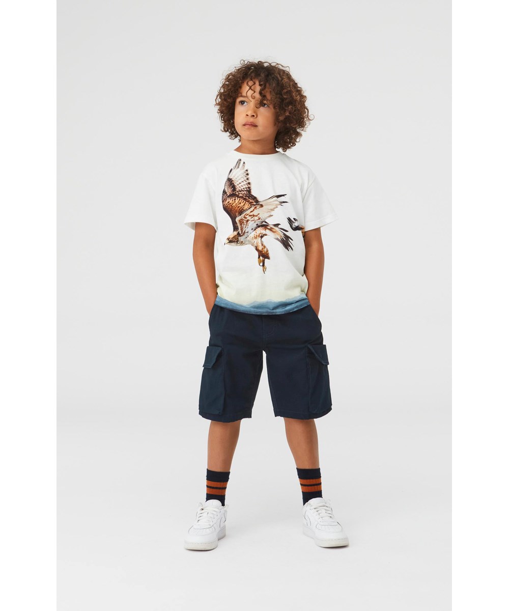 Raveno - Bird Lift Off - White organic t-shirt with eagle print