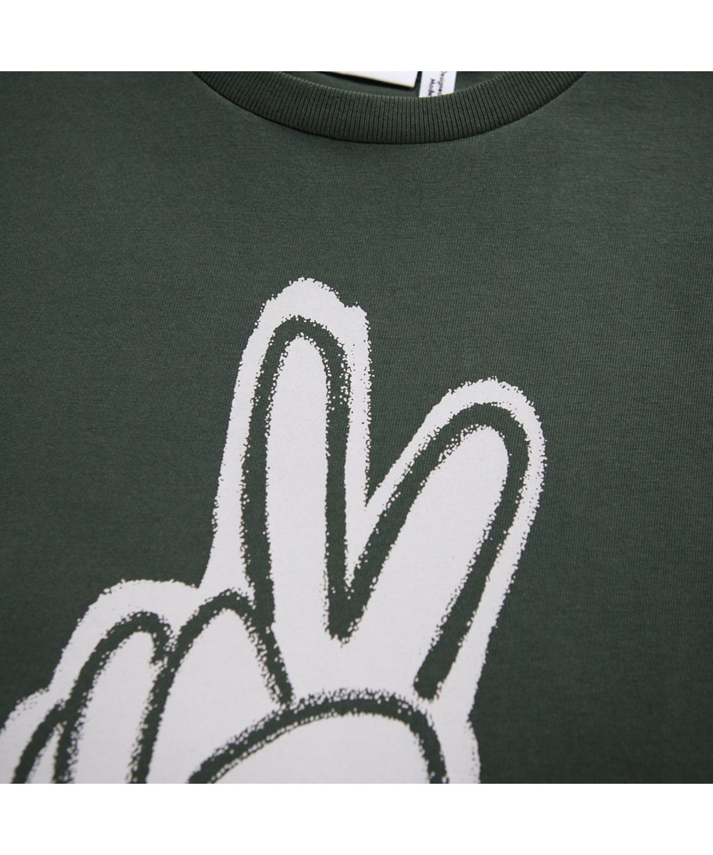 Riley - Handy Peace - Dark green T-shirt for children made of soft organic cotton with print, short sleeves and ribbed neckline.