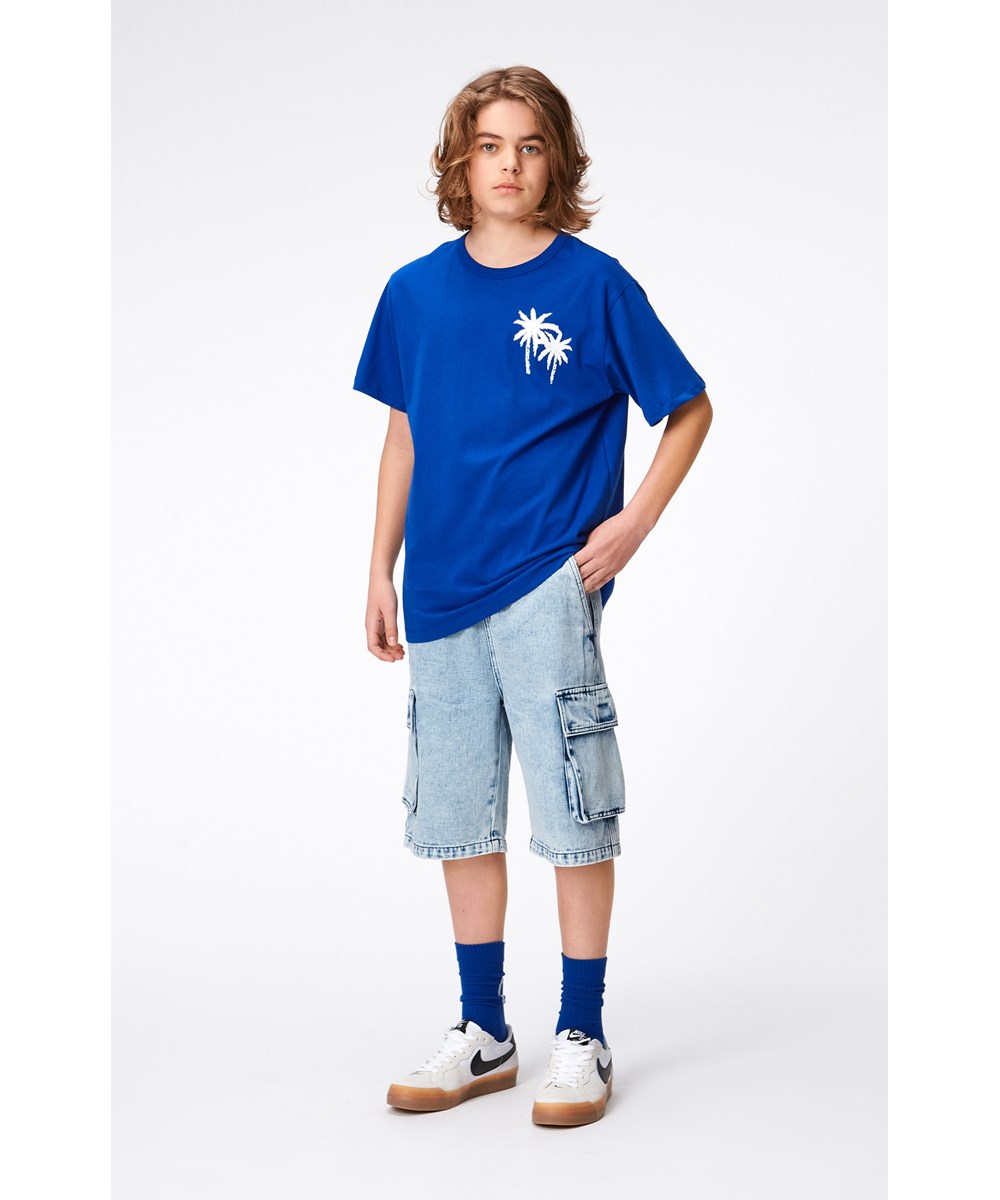 Riley - Reef Blue - Blue, organic t-shirt with palm tree print